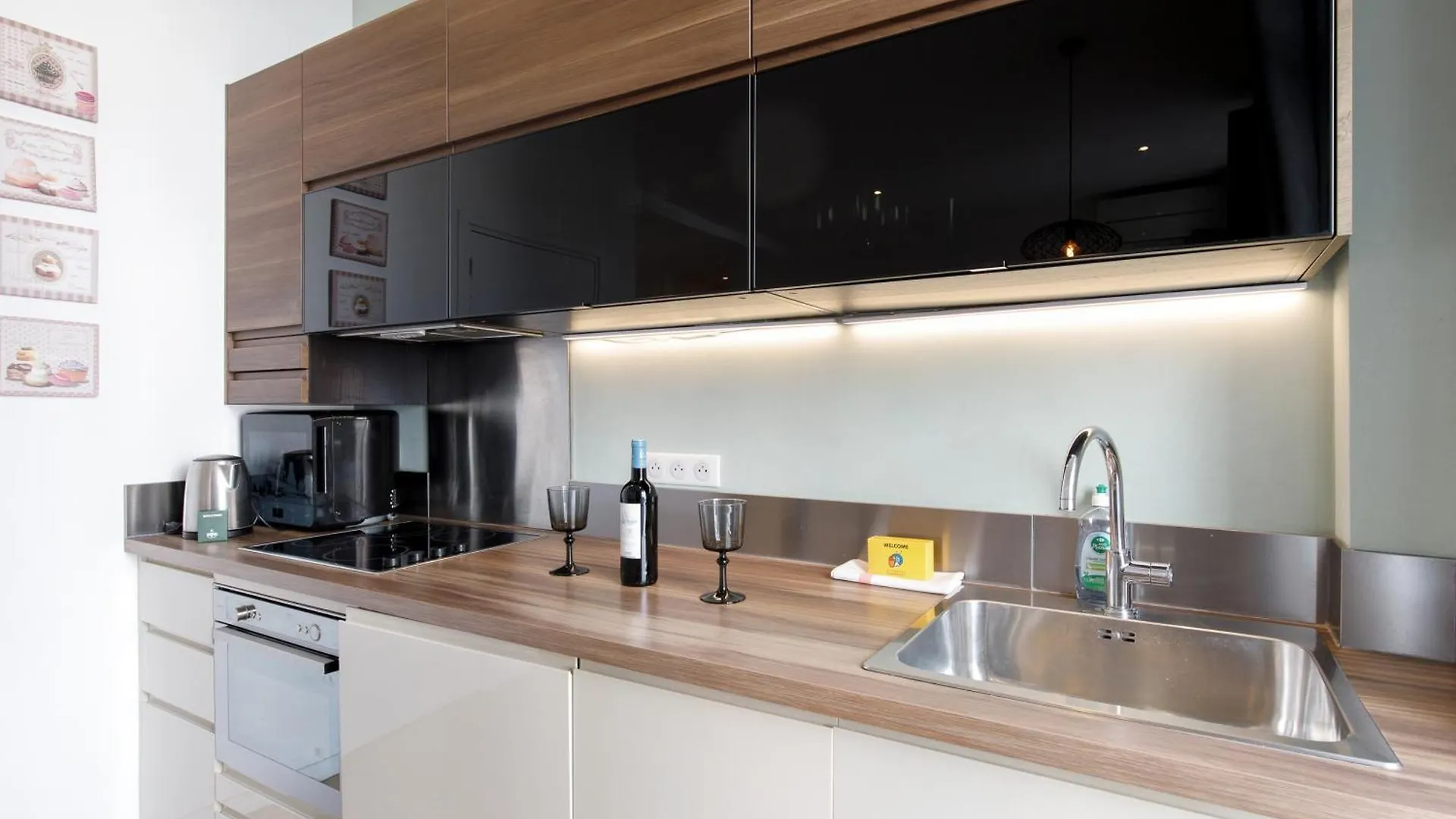 Apartment Nasturtium Yourhosthelper Cannes