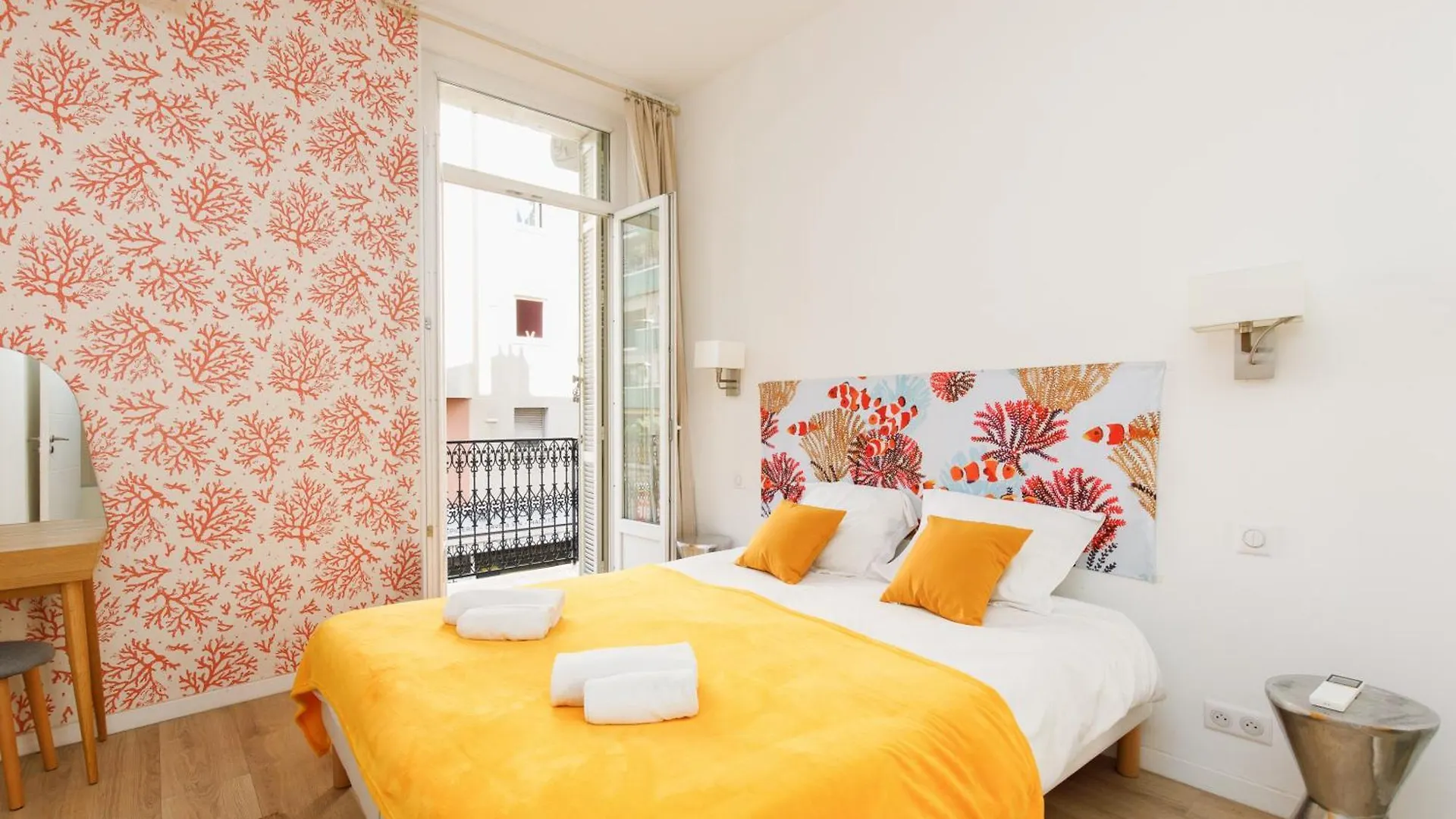 Nasturtium Yourhosthelper Cannes France