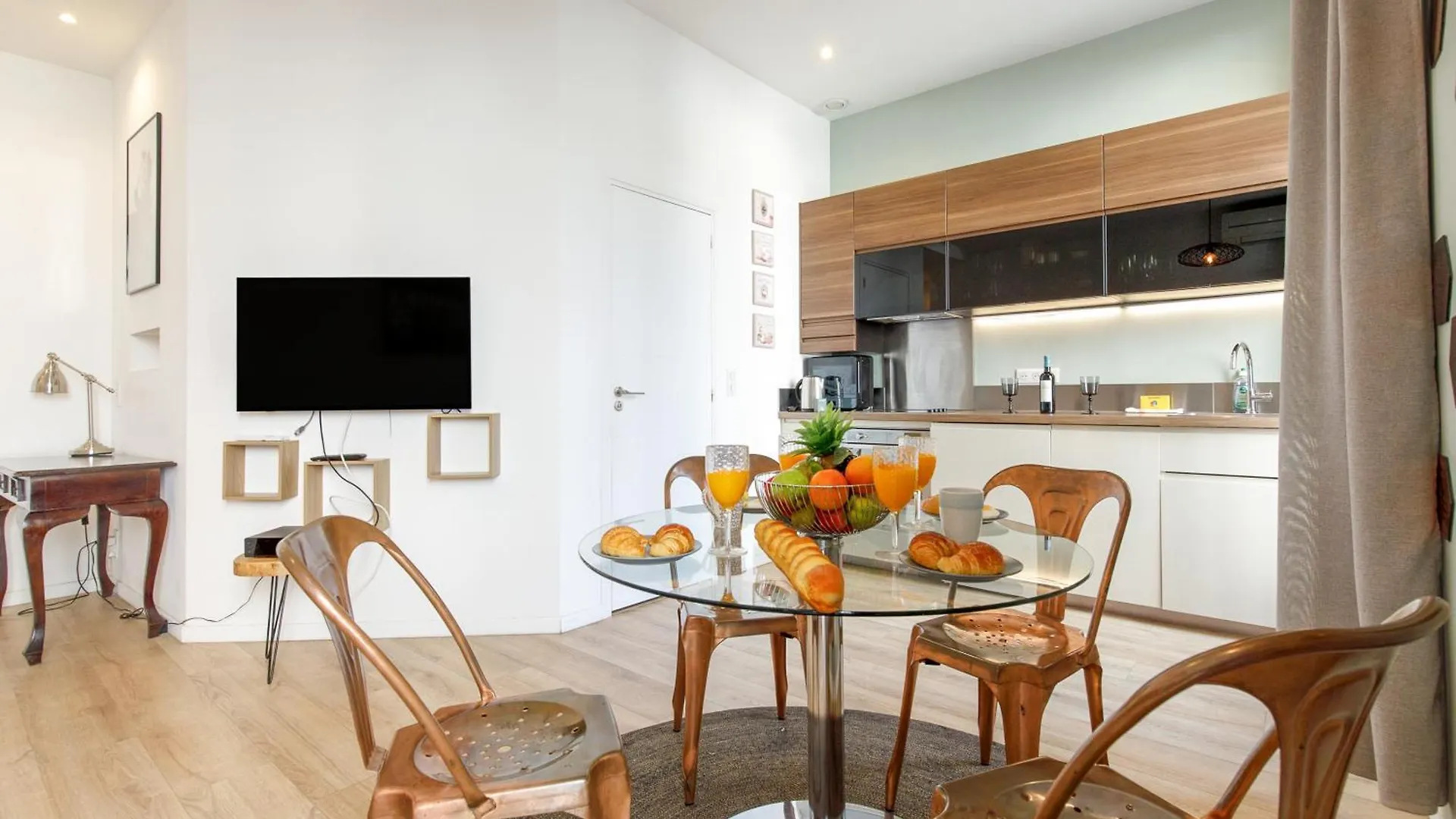 Apartment Nasturtium Yourhosthelper Cannes