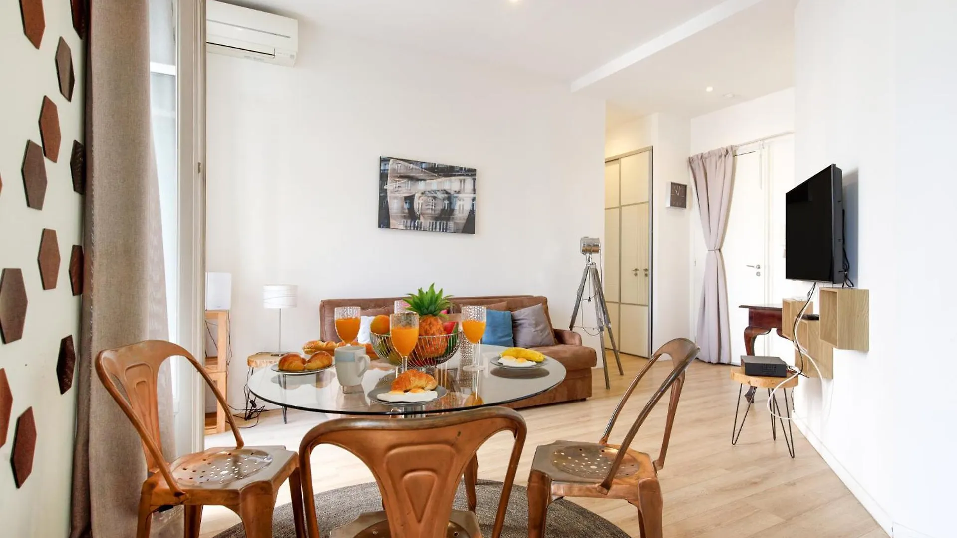 Nasturtium Yourhosthelper Cannes Apartment